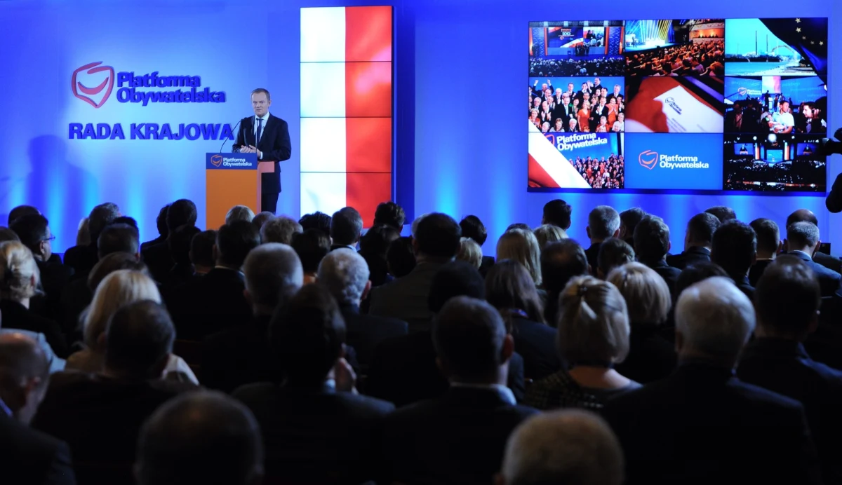 Kandydaturę Ewy Kopacz na pierwszą wiceszefową Platformy Obywatelskiej - zgłosił premier Donald Tusk podczas Rady Krajowej partii. Dotychczas funkcję tę pełnił Grzegorz Schetyna. Jego kandydaturę zgłosił szef mazowieckiej PO Andrzej Halicki. "Chciałbym się upomnieć o miejsce dla Grzegorza" - powiedział. 