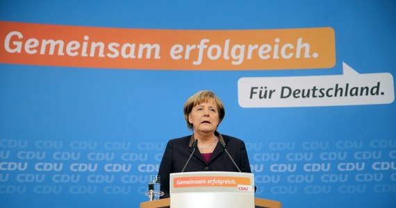 CDU i CSU przedstawiły swoich ministrów, którzy obejmą stanowiska w koalicyjnym rządzie z Angelą Merkel jako kanclerzem. Niespodzianką jest nominacja Ursuli von der Leyen na ministra obrony; będzie ona pierwszą kobietą na tym stanowisku w historii Republiki Federalnej Niemiec. 