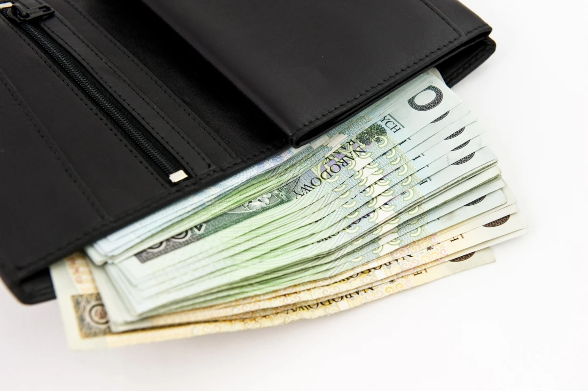 Nie stać cię na spłatę kredytu hipotecznego? Zwolniono Cię z pracy i nie masz za co opłacać czynszu za mieszkanie? W przyszłym roku będziesz mógł łatwiej skorzystać z upadłości konsumenckiej i porozumieć się z wierzycielami. Ministerstwo Sprawiedliwości zmienia przepisy dotyczące upadłości majątkowej. 