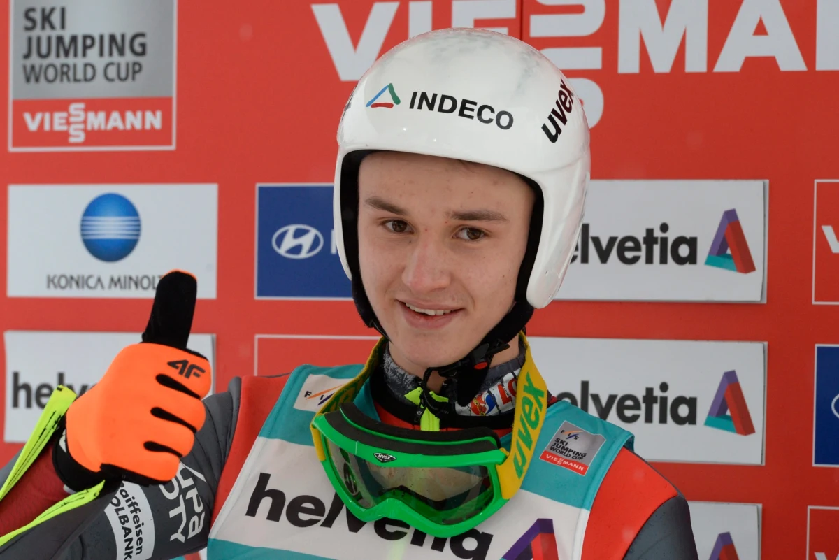 Klemens Murańka był drugi w kwalifikacjach do zawodów Pucharu Świata w skokach narciarskich w Engelbergu. Polak przegrał tylko z Austriakiem Wolfgangiem Loitzlem. 