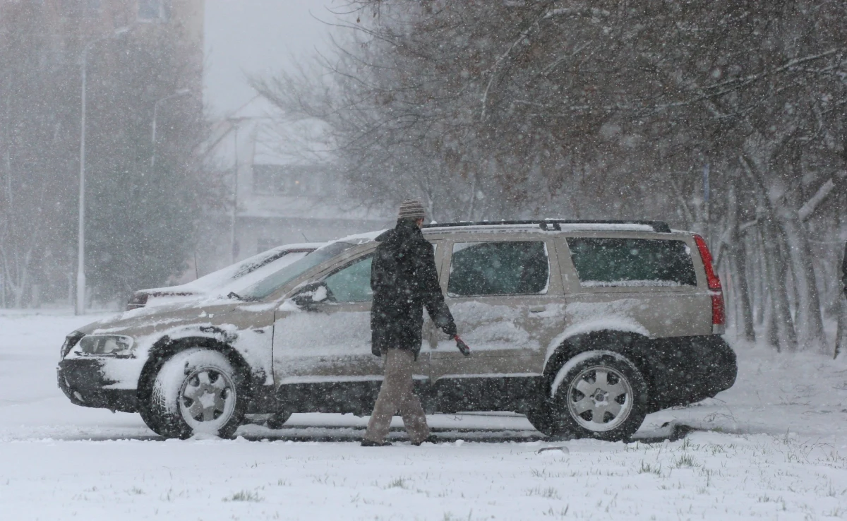 Śniegu jak na lekarstwo! I tylko w górach. A do tego ciepło - takie są prognozy na święta Bożego Narodzenia. Pogoda zmieni się w drugi dzień świąt - twierdzą synoptycy. W Wigilię termometry pokażą od czterech stopni na wschodzie do nawet dziewięciu stopni na zachodzie Polski.  