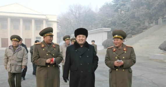 Przywódca Korei Północnej Kim Dzong Un zaapelował do północnokoreańskiej armii o gotowość do walki. Uprzedził jednocześnie, że wojna może wybuchnąć "bez uprzedzenia".