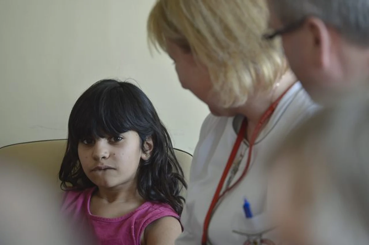 Młoda Afganka, którą rok temu uratowali polscy żołnierze w Afganistanie, prawdopodobnie nie żyje. Do polskiego wywiadu dotarła informacja, że Zarka została zamordowana - ustalili reporterzy TVN. Minister obrony nie chce komentować ustaleń stacji.
