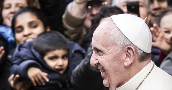 "Trzeba kształtować serca, w przeciwnym razie kształtujemy małe potwory" - powiedział papież Franciszek w czasie spotkania z przełożonymi zakonów i zgromadzeń. Jego wypowiedź przytacza Radio Watykańskie.