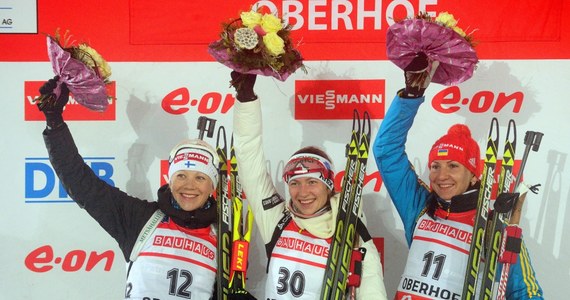Weronika Nowakowska-Ziemniak zajęła ósme miejsce w sprincie na 7,5 km w zawodach biathlonowego Pucharu Świata w Oberhofie. Wygrała Białorusinka Daria Domraczewa przed Finką Kaisą Makarainen i Ukrainką Oleną Pidgruszną.