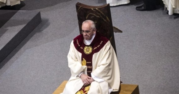 Do mediów wyciekło nagranie z automatycznej sekretarki w klasztorze karmelitanek bosych w hiszpańskiej Lucenie, na którym słychać papieża Franciszka. "Co takiego ważnego robicie, że nie możecie odebrać telefonu?"- pyta na nim następca Benedykta XVI. 