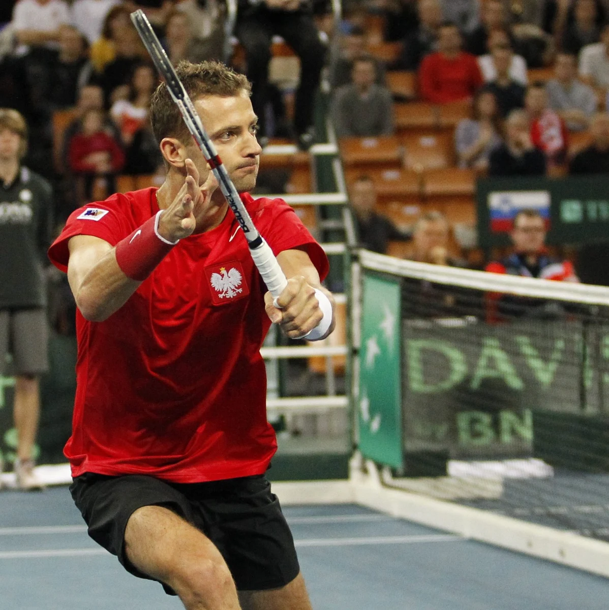 Mariusz Fyrstenberg i Daniel Nestor zagrają w finale debla turnieju tenisowego ATP w Brisbane (pula nagród 511 825 dolarów). W półfinale pokonali Brytyjczyka Jamiego Murraya i Australijczyka Johna Peersa 7:5, 7:6 (7-5). Znamy też już wyniki finałów dwóch turniejów WTA Tour. W Auckland Serbka Ana Ivanovic pokonała Amerykankę Venus Williams, a w Shenzhen Chinka Na Li okazała się lepsza od swojej rodaczki Peng Shuai.