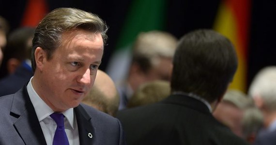 W niedzielnym wywiadzie dla BBC brytyjski premier David Cameron opowiedział się za pozbawieniem pracujących w Wielkiej Brytanii imigrantów z krajów UE dodatku rodzinnego na dzieci, jeśli dzieci te przebywają w swych krajach ojczystych.