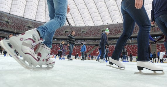 Prokuratura sprawdzi kto zepsuł lodowisko na Stadionie Narodowym w Warszawie. We wtorek operator stadionu złoży zawiadomienie do prokuratury w sprawie zniszczenia ślizgawki. Lodowisko otwarto w ostatni piątek. Po jednym dniu trzeba je było zamknąć. Na tafli pojawiła się woda. Niewykluczone, że ktoś rozsypał tam sól. 