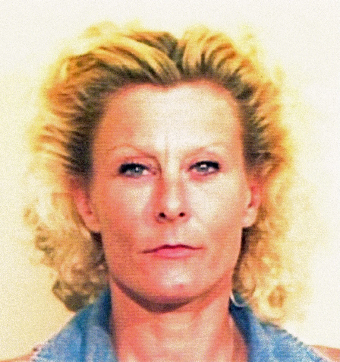 Amerykanka Colleen R. LaRose, nazywana "Dżihad Jane", została skazana w Filadelfii na 10 lat więzienia. To kara za udział w spisku, który miał doprowadzić do zabicia szwedzkiego artysty Larsa Vilksa. Mężczyzna  przedstawił Mahometa jako psa.