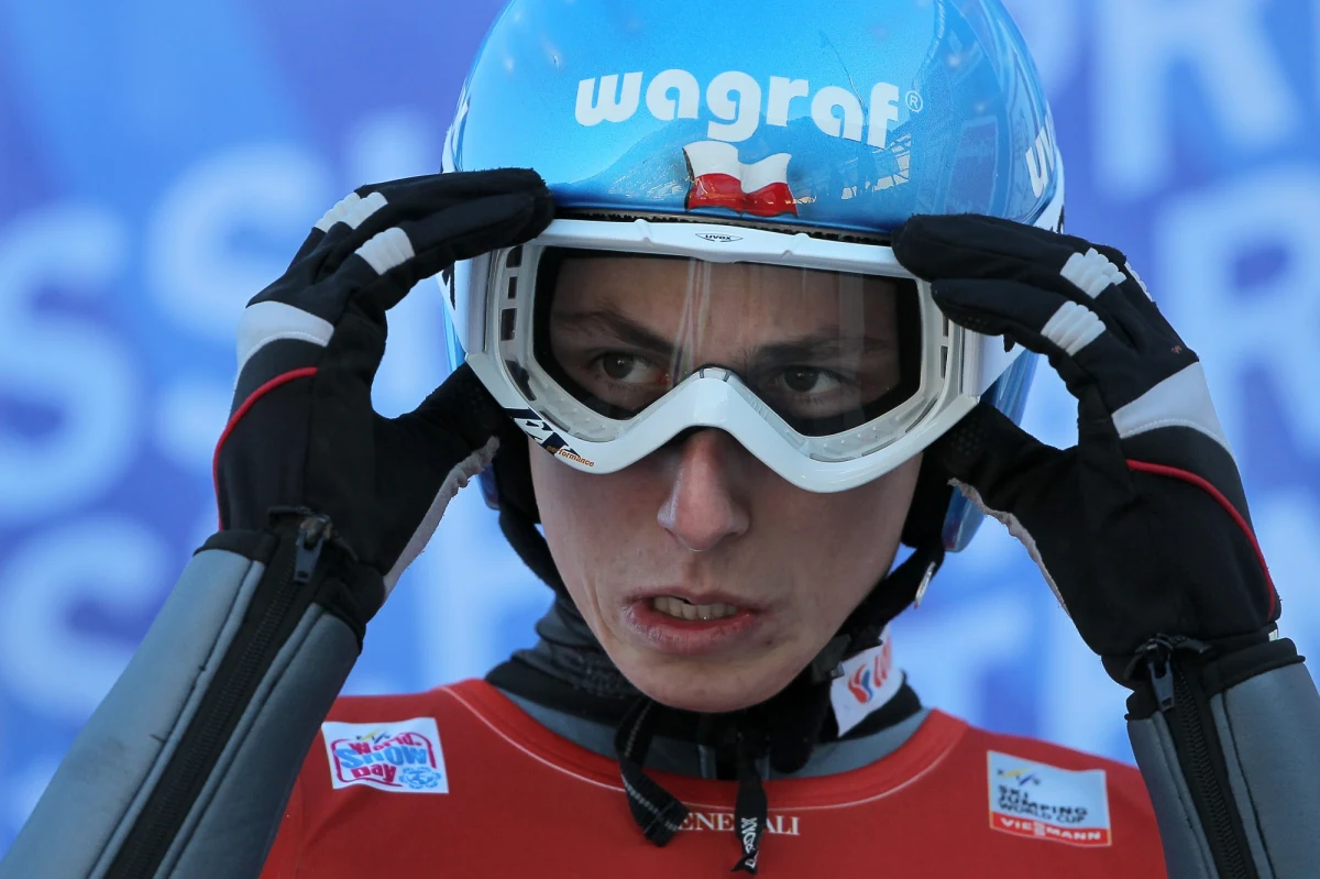 Kamil Stoch, Piotr Żyła, Maciej Kot, Jan Ziobro, Dawid Kubacki i Klemens Murańka wystąpią w konkursach Pucharu Świata na mamucim obiekcie Kulm w Bad Mitterndorf - poinformował trener reprezentacji Łukasz Kruczek. W składzie zabrakło Krzysztofa Bieguna.
