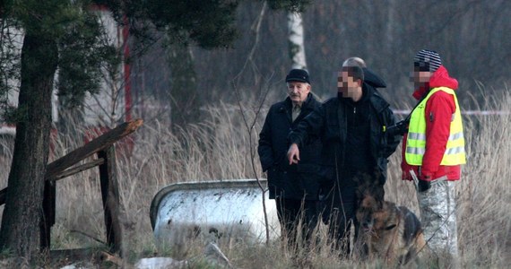 310 niewybuchów w trzech miejscach. Prokuratura w Częstochowie policzyła już wszystkie niewypały znalezione po grudniowej eksplozji, w wyniku której zginęło dwóch mężczyzn. Obaj zbierali pociski co najmniej przez kilka lat.
