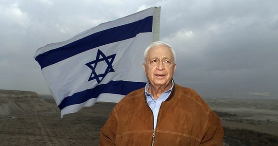 W Izraelu trwają przygotowania do pogrzebu zmarłego wczoraj byłego premiera Ariela Szarona. Oczekuje się, że tysiące ludzi przyjdą do parlamentu, gdzie wystawiona będzie trumna z jego ciałem. Wspomnienia o Szaronie publikują wszystkie media. 