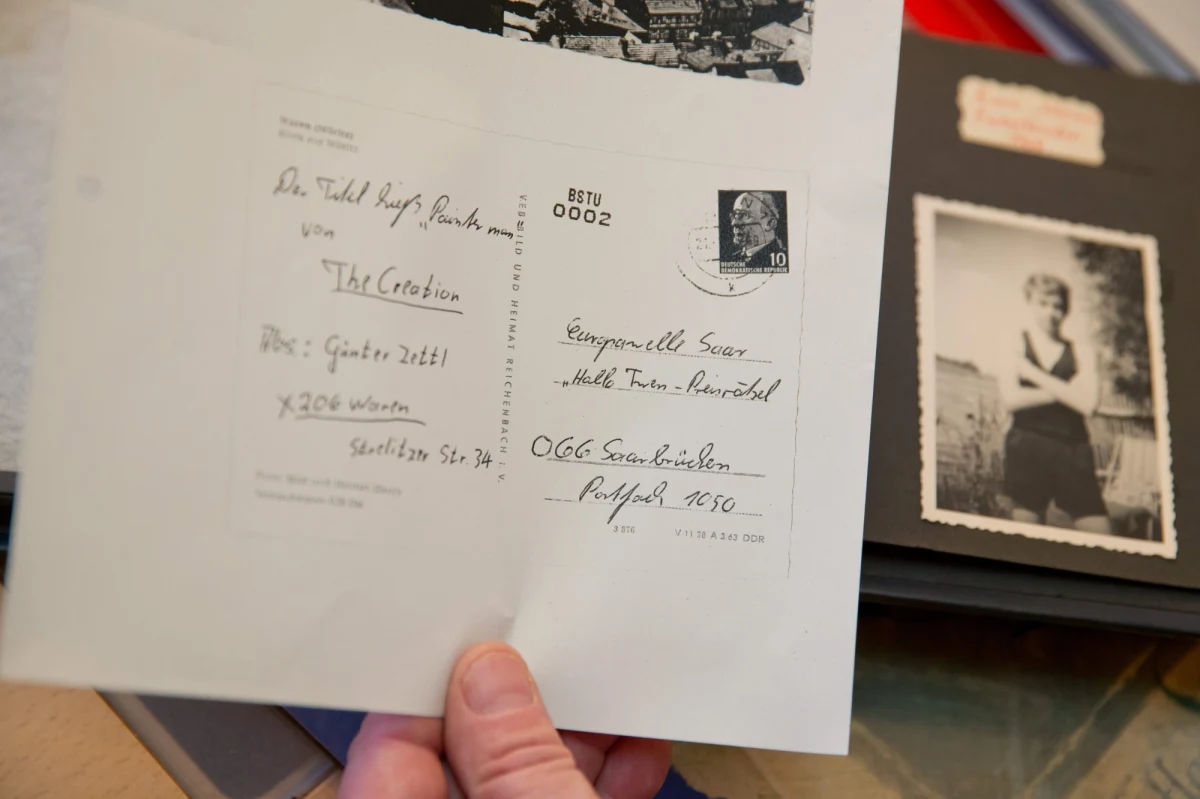 Czterdzieści cztery lata po zaadresowaniu kartki wysłanej na radiowy konkurs, zgłoszenie pewnego Niemca dotarło do rozgłośni. Co więcej - choć audycja już nie istnieje - nadawca dostał od rozgłośni nagrodę.