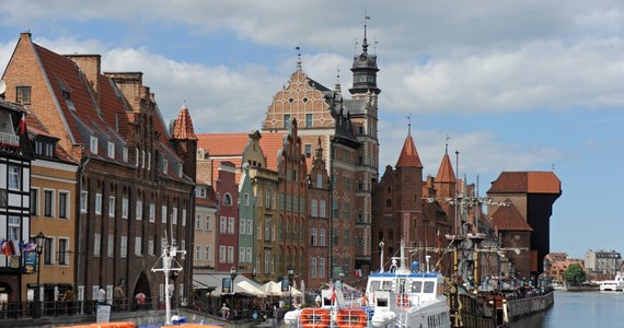 Od dziś mieszkańcy Gdańska mogą odbierać identyfikatory dające możliwość wjazdu do specjalnej Strefy Ograniczonej Dostępności w historycznym centrum miasta. Od pierwszego lutego w życie wejdą w tamtej okolicy istotne dla kierowców zmiany. 