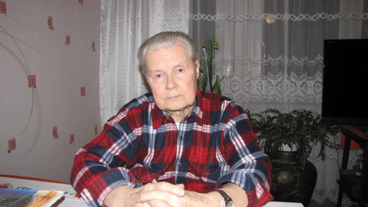 "Przecież jak wyjdzie, będzie robił to samo - hormony pracują. Nie dziwię się, że dziennikarze robią wszystko, by zainspirować władze do działań. Matka Trynkiewicza mówi, że modli się, by nie wyszedł. Nie dziwię się" - mówi naszej reporterce Eugeniusz Iwanicki, autor "Procesu szatana". Książka powstała na bazie reportaży, które dziennikarz publikował w łódzkich "Odgłosach" w czasie, gdy wyszła na jaw sprawa Mariusza Trynkiewicza.