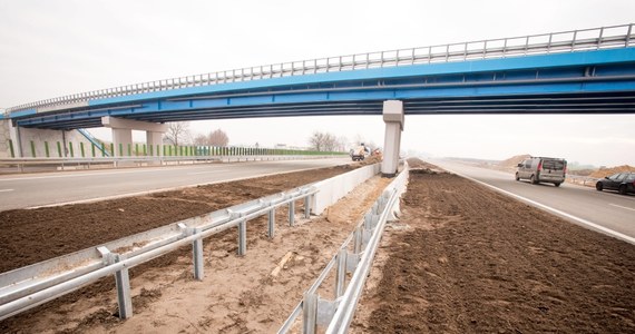 Polimex-Mostostal nie dokończy budowy odcinków autostrad A1 i A4 - poinformował Krzysztof Nalewajko z Generalnej Dyrekcji Dróg Krajowych i Autostrad. Powodem zerwania umów są opóźnienia w budowie.