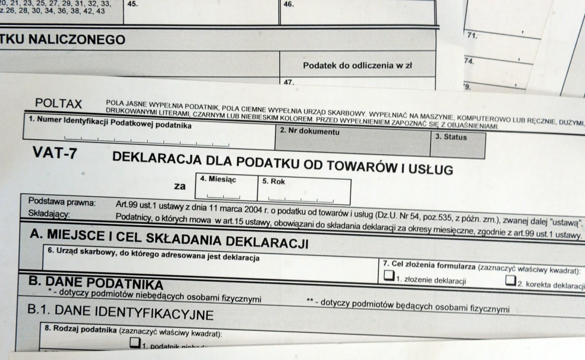 Skarbówka ma dostać nowe uprawnienia. Będzie mogła między innymi arbitralnie decydować o tym, czy ktoś ma zapłacić karę za omijanie płacenia podatków. Już w przyszłym tygodniu nową, kontrowersyjną ordynację podatkową ma przyjąć rząd - dowiedział się reporter RMF FM.
