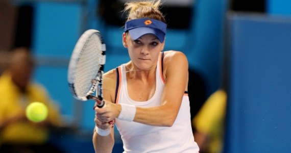 Agnieszka Radwańska gładko awansowała do trzeciej rundy wielkoszlemowego turnieju tenisowego Australian Open. Rozstawiona z numerem piątym Polka wygrała z Białorusinką Olgą Goworcową 6:0, 7:5. Spotkanie trwało 75 minut.