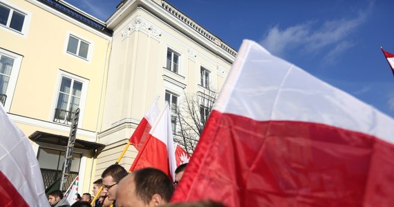 Rosnący skrajny nacjonalizm i antysemityzm - taką opinię o Polsce zawiera raport rosyjskiego MSZ o naruszaniu praw człowieka w Unii Europejskiej. Raport to odpowiedź na krytykę Rosji, jaka płynie z Europy. Szczególnie piętnowana jest w nim Polska.
