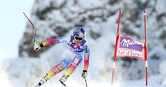 Jedna z najlepszych alpejek Lindsey Vonn przeszła operację prawego kolana. 29-letnia Amerykanka już wcześniej ogłosiła, że nie wystąpi w igrzyskach w Soczi (7-23 lutego). "Operacja się udała, a kolejne wiadomości wkrótce" - napisała zawodniczka na jednym z portali internetowych. 