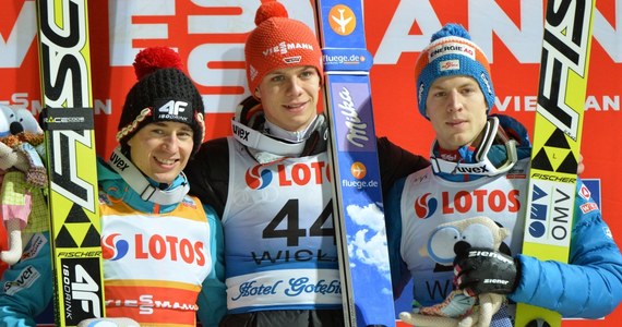 Kamil Stoch zajął drugie miejsce w konkursie Pucharu Świata w skokach narciarskich w Wiśle. Pierwszy był Niemiec Andreas Wellinger a trzeci Austriak Michael Hayboeck. Lider po pierwszej serii Jan Ziobro ostatecznie był szósty. 