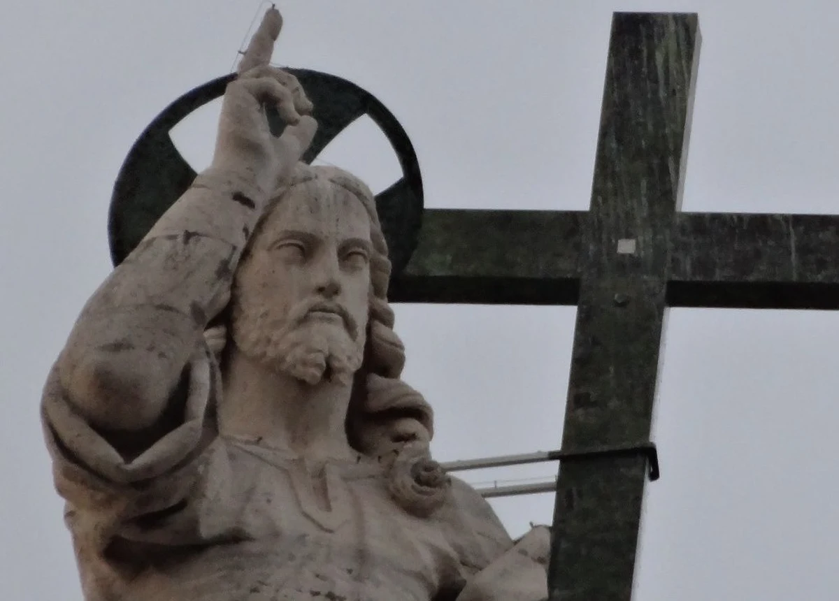 384 księży zostało usuniętych ze stanu kapłańskiego w latach 2011-2012 za pedofilię i nadużycia seksualne –podał Watykan, potwierdzając tym samym wcześniejsze doniesienia agencji Associated Press. Co ciekawe, w pierwszym komentarzu rzecznik Stolicy Apostolskiej ksiądz Federico Lombardi je zdementował. 