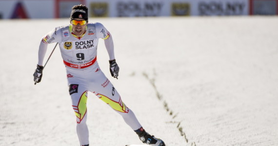 Kanadyjczyk Alex Harvey wygrał sprint techniką dowolną w zawodach Pucharu Świata w biegach narciarskich w Szklarskiej Porębie. W finale wyprzedził Niemca Josefa Wenzla oraz Francuza Baptiste'a Grosa. Maciej Staręga odpadł w ćwierćfinale i zajął 17. miejsce.