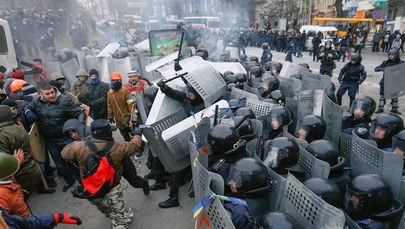 Walki z milicją na ulicach Kijowa. Wielu rannych