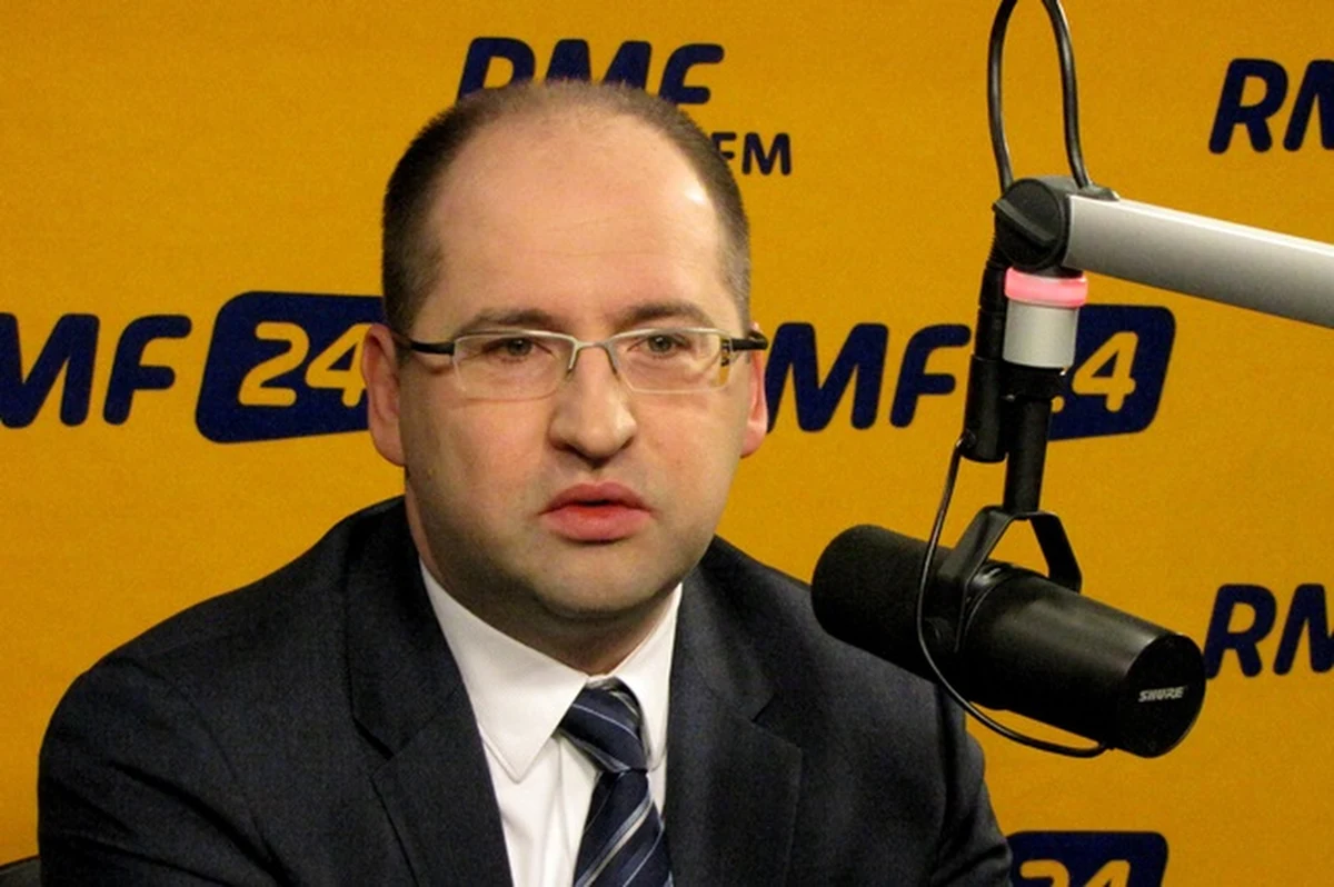 "W PiS przegrałem rywalizację o kształt tego ugrupowania. Wolałbym, żeby PiS był bardziej otwarty nie tylko na polityków takich jak ja, ale przede wszystkim i na wyborców coraz bardziej rozczarowanych PO" - mówi Adam Bielan odpowiadając na pytania słuchaczy RMF FM. "Taki PiS miałby znacznie lepsze notowania. Ale to jest decyzja kierownictwa PiS. Jeśli prowadzą taką politykę, to będą brać za to odpowiedzialność. Ja już nic do tego nie mam. Dla mnie PiS to już zamknięty rozdział" - tłumaczy Adam Bielan, który wcześniej w Kontrwywiadzie RMF FM zadeklarował, że przystępuje do partii Jarosława Gowina.