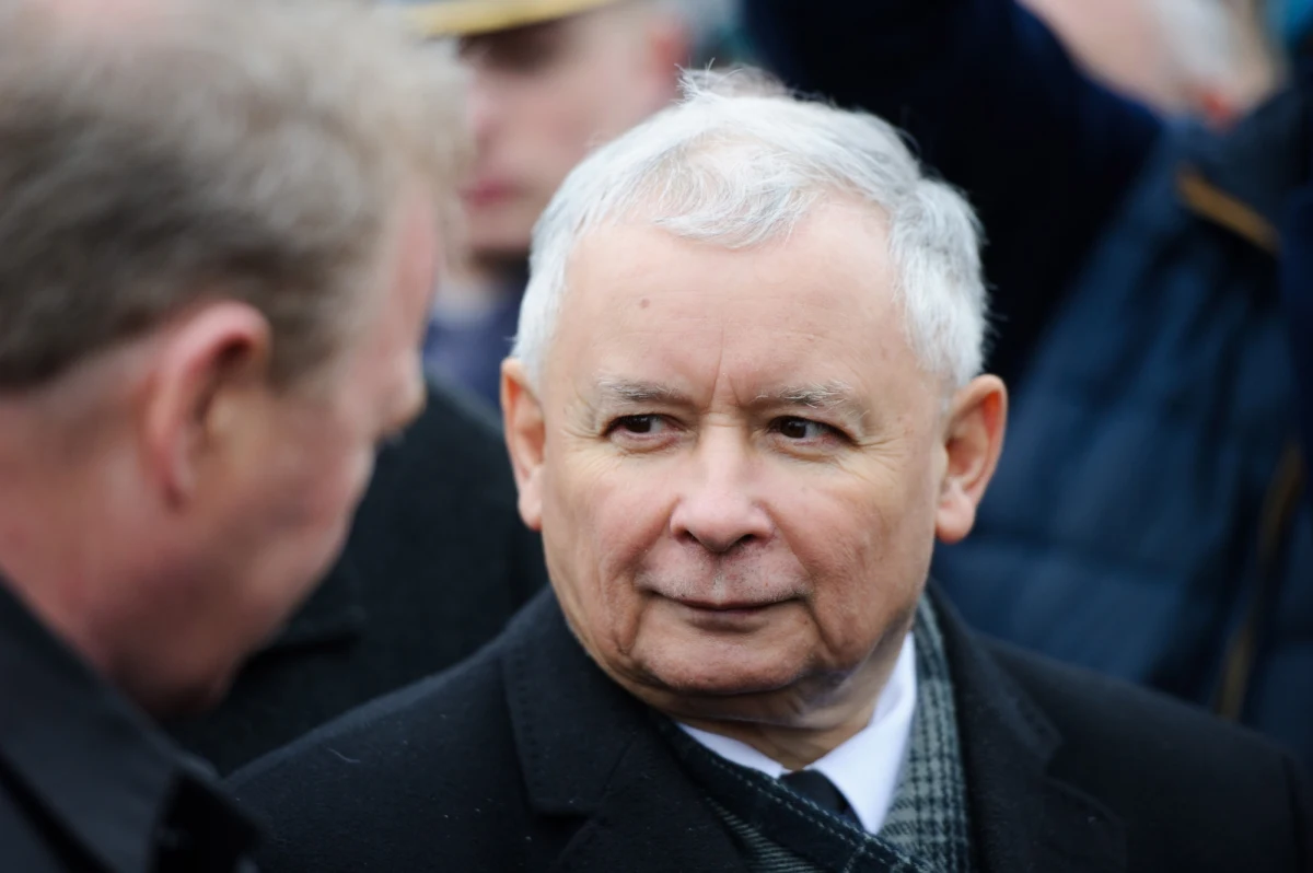 Prezes PiS Jarosław Kaczyński oświadczył, że minister zdrowia Bartosz Arłukowicz powinien jak najszybciej podać się do dymisji. "Szpitale nie mogą być przedsiębiorstwami, pacjenci to nie są liczby" - mówił Kaczyński.