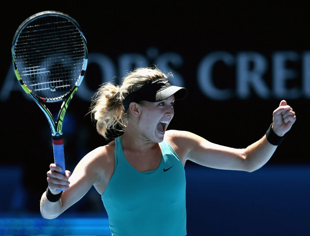 Kanadyjka Eugenie Bouchard po zwycięstwie nad Serbką Aną Ivanović 5:7, 7:5, 6:2 awansowała do półfinału wielkoszlemowego Australian Open. To największy sukces w dotychczasowej karierze 19-letniej tenisistki. O finał Bouchard zagra z Chinką Na Li, która w ćwierćfinale pokonała Włoszkę Flavię Pennettę 6:2, 6:2. 