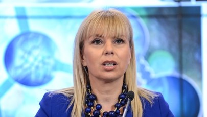 Tusk przeprasza za wypowiedź Bieńkowskiej, ona się jej nie wstydzi
