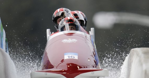 Pięćdziesięciu sześciu polskich sportowców wystąpi na igrzyskach olimpijskich w Soczi. Skład reprezentacji zatwierdził zarząd Polskiego Komitetu Olimpijskiego. Chorążym polskiej ekipy w czasie defilady sportowców na ceremonii otwarcia będzie pilot bobsleistów Dawid Kupczyk. Igrzyska rozpoczną się 7 lutego i potrwają do 23 lutego.