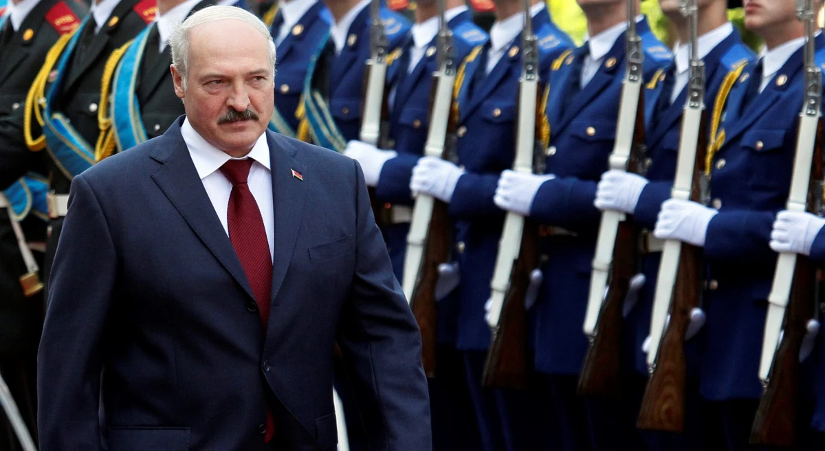 Prezydent Białorusi Alaksander Łukaszenko przyznał,  że nie wyklucza zorganizowania nowej amnestii. "Amnestia nie prowadzi do pogorszenia sytuacji kryminogennej. Możemy się na nią zdecydować" - stwierdził. Zapowiedział, że mogłaby ona objąć około 2 tysiące osób. Wśród nich może znaleźć się szef Centrum Praw Człowieka "Wiasna" Aleś Bialacki. 