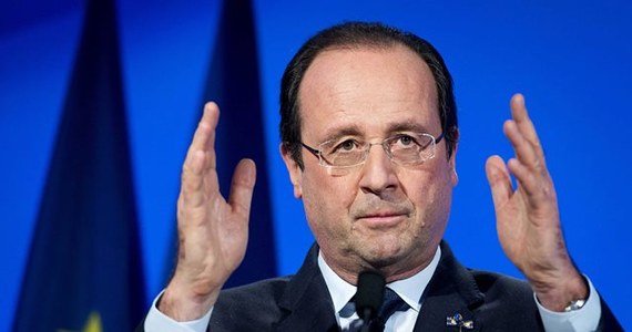 Pierwsza Dama Francji Valerie Trierweiler postanowiła wybaczyć prezydentowi Hollande'owi niewierność i powrócić do Pałacu Elizejskiego - donoszą nadsekwańskie media. Sęk jednak w tym, że - według nieoficjalnych informacji - nie chce jednak tego sam szef państwa.