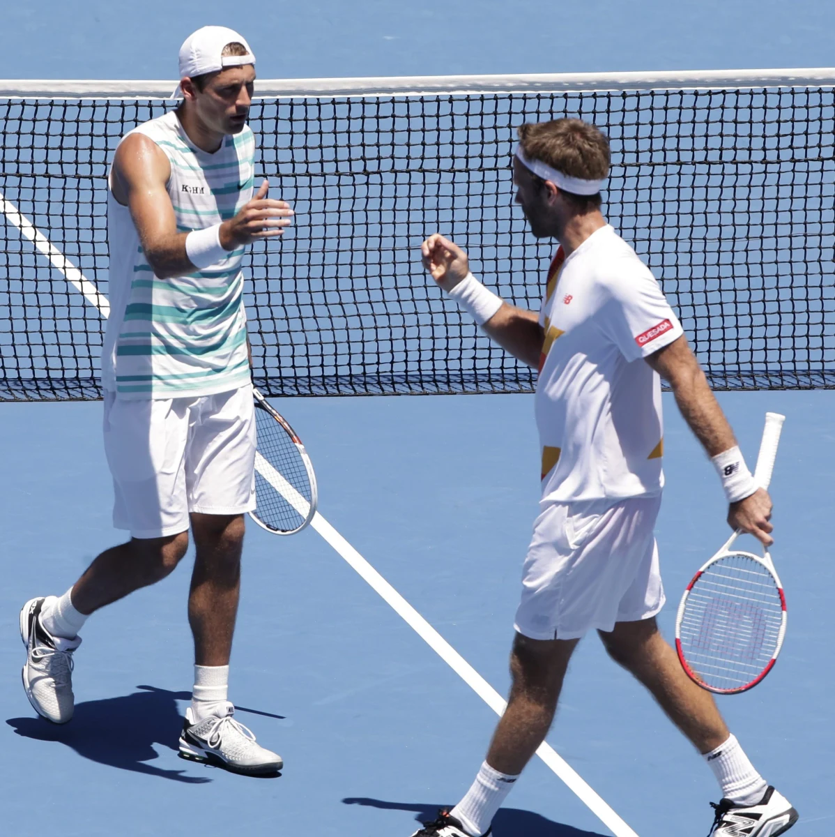 Łukasz Kubot i szwedzki tenisista Robert Lindstedt zagrają w finale debla wielkoszlemowego Australian Open. Awans zapewniło im zwycięstwo nad francuskim duetem Michael Llodra, Nicolas Mahut 6:4, 6:7 (12-14), 6:3.