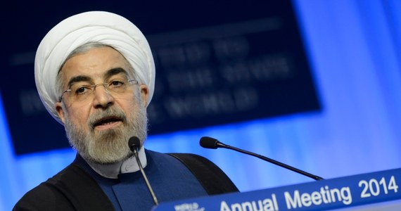 w drugim dniu Światowego Forum Gospodarczego w Davos omawiano szkolnictwo wyższe, imigrację i wzrost popularności partii populistycznych. Jednak wydarzeniem dnia dla polityków i sektora naftowego było wystąpienie prezydenta Iranu Hasana Rowhaniego. 