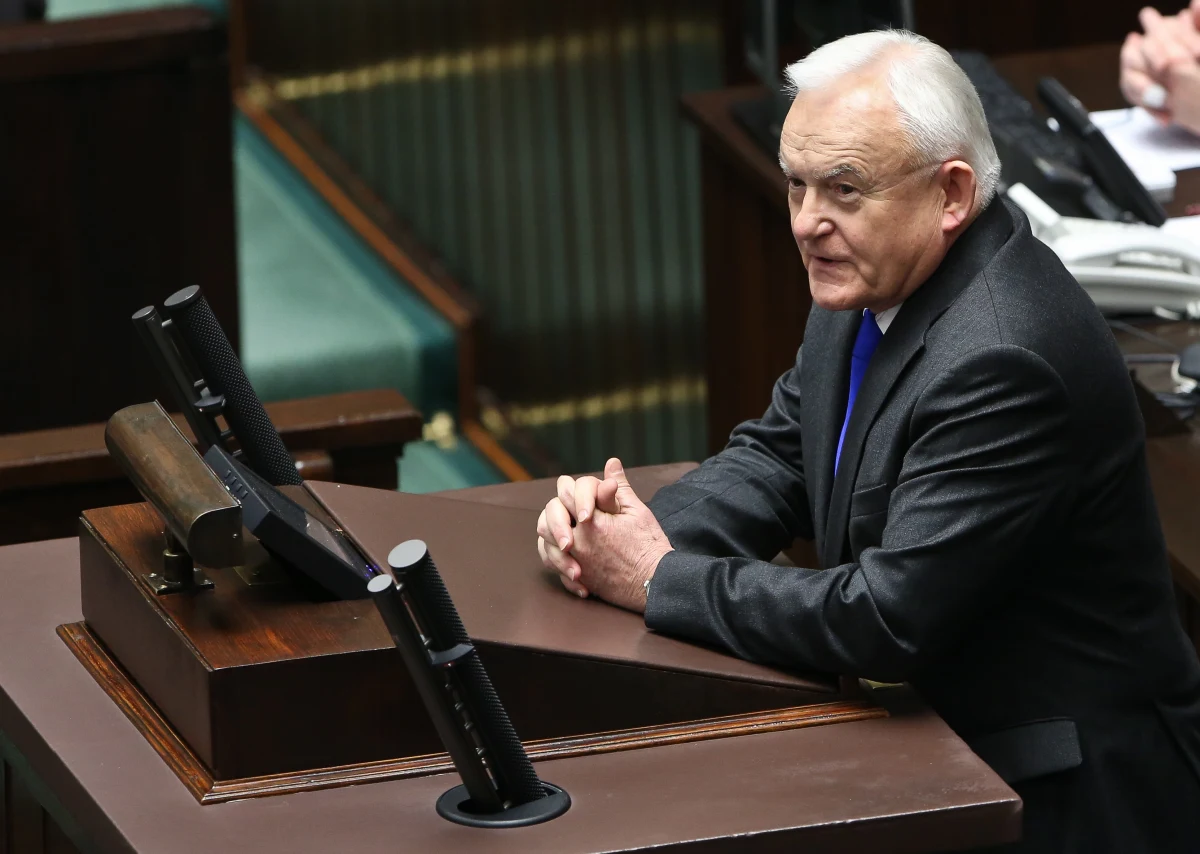 ​"Gender to nie ideologia, gender to nauka, która powinna się rozwijać bez żadnych kagańców i bez żadnych prób ograniczenia" - przekonywał szef SLD Leszek Miller podczas debaty "Gender dla wszystkich". Spotkanie zostało zorganizowane w 95. rocznicę uzyskania przez Polki praw wyborczych.