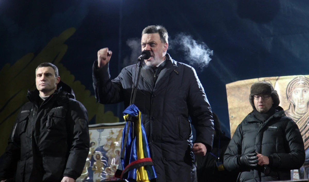 Przedstawiciele partii Udar i Batkiwszczyna prosili, by polscy politycy przyjeżdżali na Ukrainę, bo to wzmacnia ich pozycję w rozmowach z władzą - powiedział poseł Ryszard Czarnecki (PiS). Polityk przebywa w Kijowie razem z wiceszefem PiS Adamem Lipińskim i rzecznikiem partii Adamem Hofmanem.