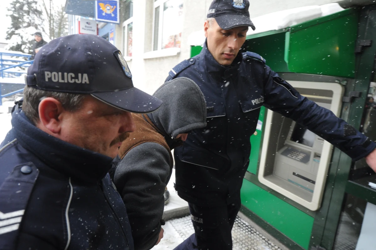 Trzy miesiące spędzi w areszcie 34-letni Mariusz N., który w grudniu śmiertelnie potrącił autem 13-latka w Czarnówce pod Otwockiem. Prokuratura postawiła mu zarzuty spowodowania śmiertelnego wypadku i ucieczki. Grozi za to do 12 lat więzienia.