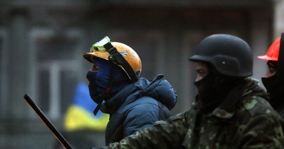 Ludzie nie opuszczą szybko Majdanu - mówi w rozmowie z korespondentem RMF FM Petro Poroszenko, ukraiński oligarcha i deputowany, typowany na przyszłego premiera, a nawet prezydenta. Dzisiaj parlament w Kijowie ma przegłosować amnestię dla zatrzymanych podczas protestów.