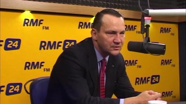 Nieudolność, amatorszczyzna, brak osłony kontrwywiadowczej - wiemy, jak Radosław Sikorski, niegdyś szef MON w rządzie Jarosława Kaczyńskiego, uzasadniał skierowany do premiera wniosek o odwołanie Antoniego Macierewicza z funkcji wiceministra obrony. Do treści tego dokumentu dotarł dziennikarz RMF FM Konrad Piasecki.