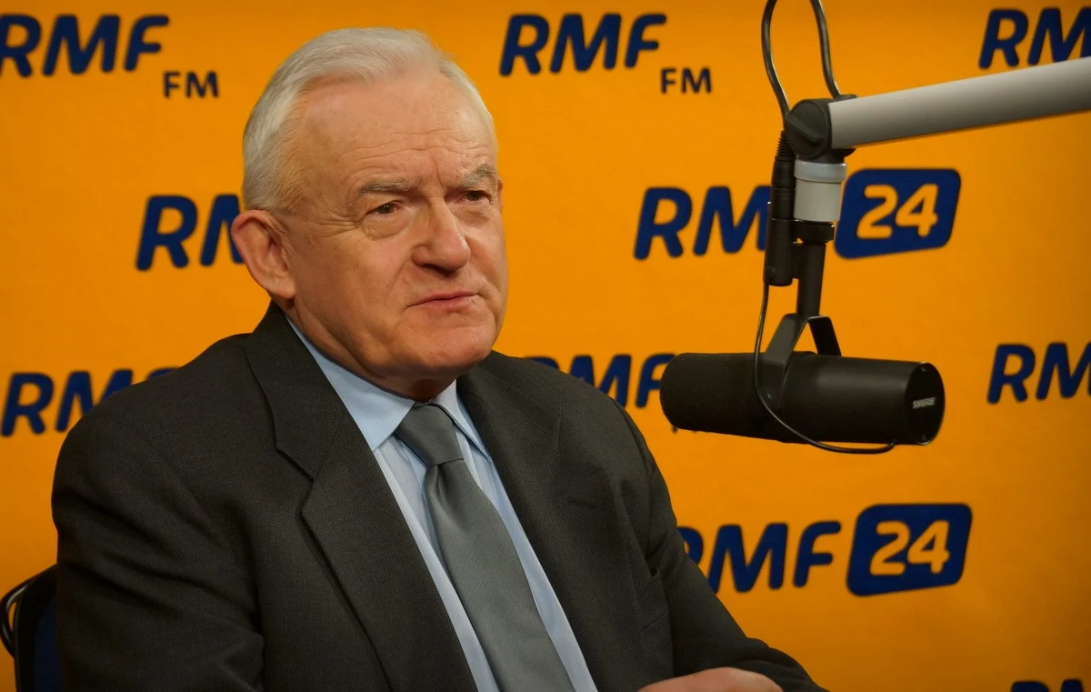 „Prawda jest jedna. Była współpraca. I tyle! Współdziałaliśmy z Amerykanami w interesie państwa. Państwo stanęło na wysokości zadania. Islamski terroryzm to plaga. Największa plaga”- mówi były premier Leszek Miller w Kontrwywiadzie RMF FM. Tortury? „Nawet jeśli takie rzeczy były, polscy oficerowie nie uczestniczyli w tym(...). Generalnie jestem przeciwko torturom” - deklaruje gość RMF FM. „Na pewno były rzeczy, o których nie wiedziałem” - mówi pytany, czy w sprawie współpracy z CIA mogło być coś, o czym nie był informowany.