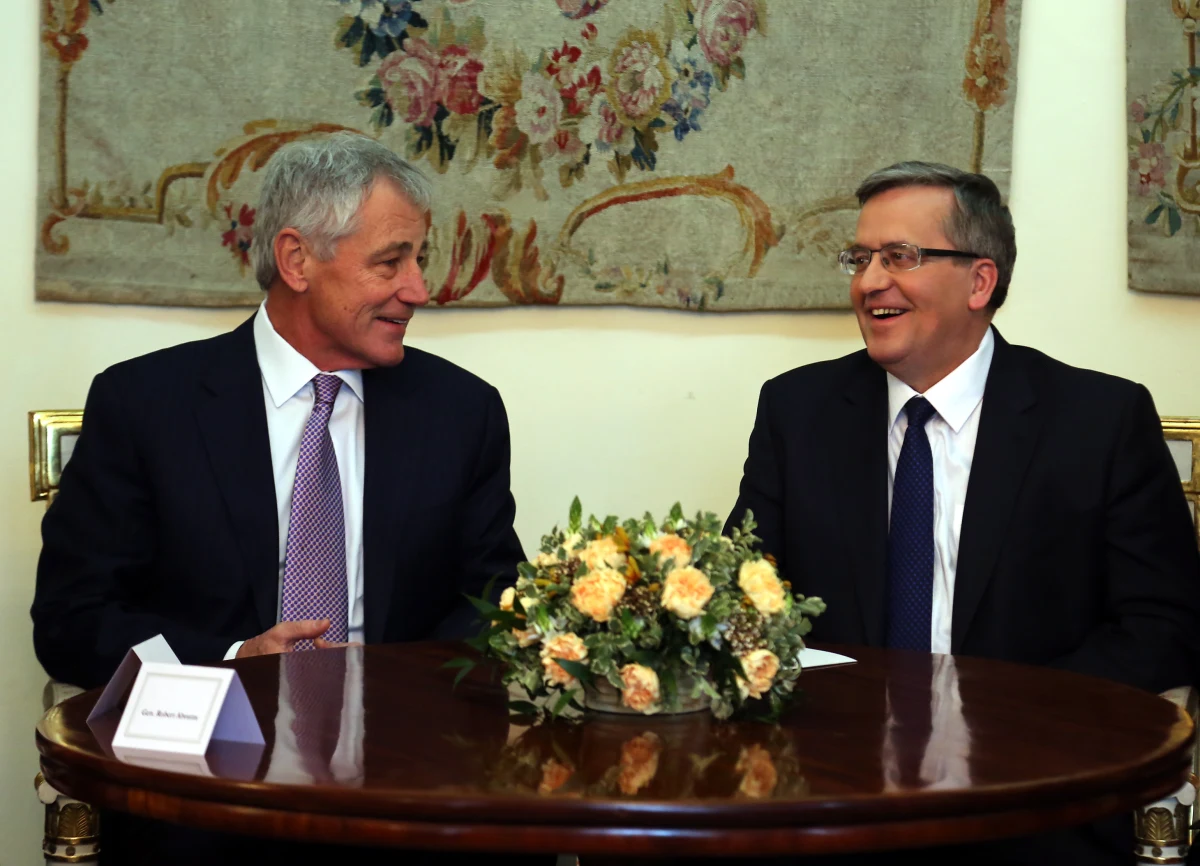 Prezydent skierował do Trybunału Konstytucyjnego wniosek o zbadanie ustawy o zmianach w systemie OFE - poinformowała Kancelaria Prezydenta. Bronisław Komorowski podpisał ustawę 27 grudnia. Już wtedy zapowiedział, że w trybie kontroli następczej odeśle ją do TK.