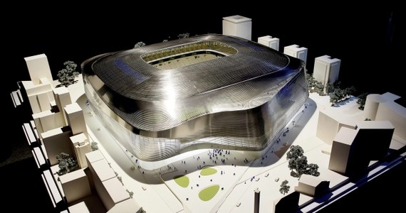 "Przyszedł czas na kolejne wyzwanie - Santiago Bernabeu ma być najlepszym stadionem świata" - powiedział prezes Realu Madryt Florentino Perez podczas prezentacji planów remontu słynnej areny. Projekt wyceniono na 400 milionów euro.