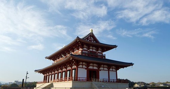 Japoński szczyt Omine, należący do górskiego pasma Kii, wpisanego na listę światowego dziedzictwa kulturowego UNESCO, jest jednym z ostatnich miejsc na świecie, gdzie funkcjonuje segregacja płciowa. Kobiety nie mają wstępu na górę w przeszłości uznawaną za świętą.