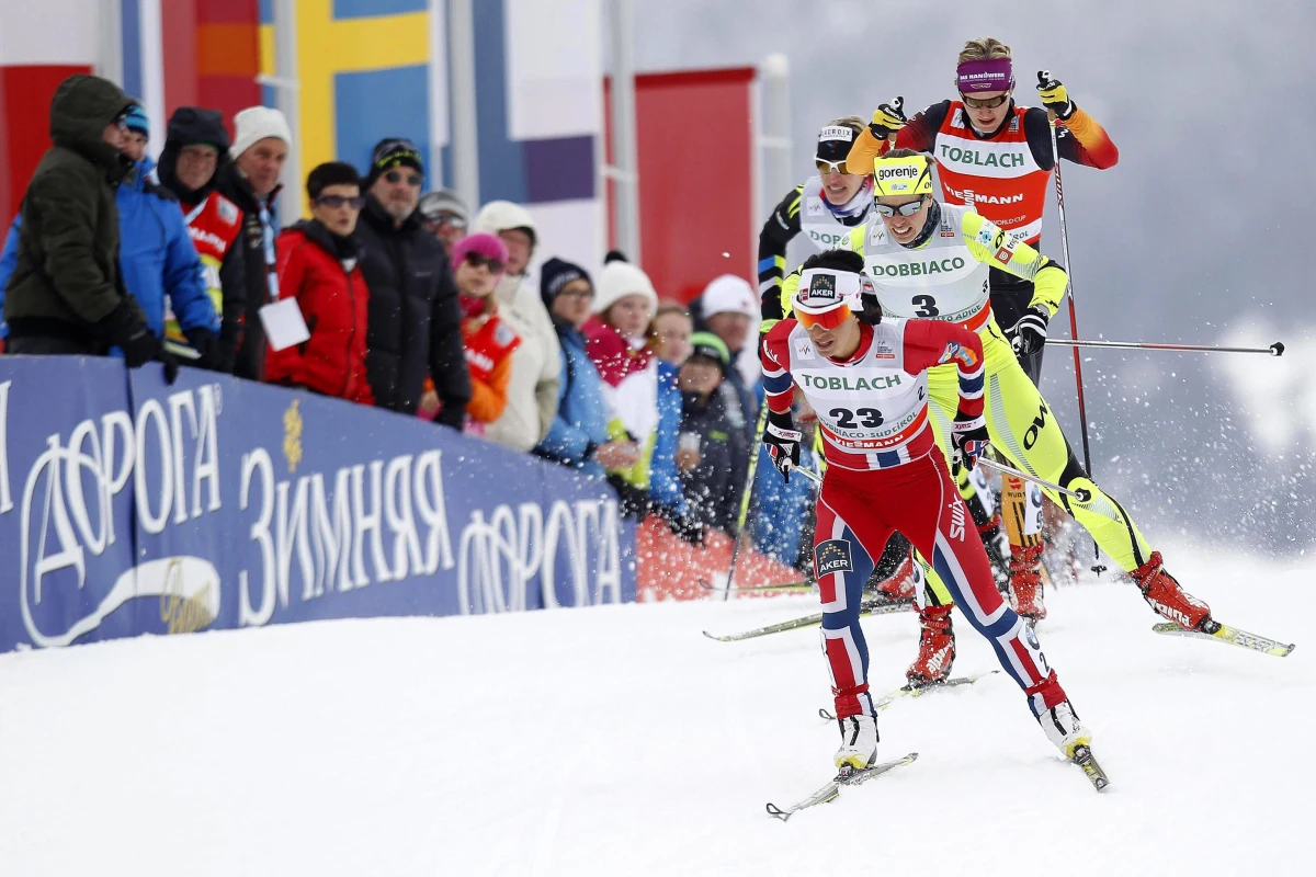 Biegi narciarskie bardzo różnią się od biegów lekkoatletycznych. Tam nie spotyka się sprinterów, którzy startowaliby w maratonie i maratończyków rywalizujących na 100 metrów. W narciarstwie jest inaczej. W drugiej części ABC biegów narciarskich, przygotowywanego wraz z Akademią Wychowania Fizycznego w Krakowie, pytamy o źródła tej wszechstronności i predyspozycje, które umożliwiają narciarzom starty na 1,5 i na 30, czy 50 kilometrów. Tajniki biegów w rozmowie z Edytą Sienkiewicz i Grzegorzem Jasińskim odsłania prof. Szymon Krasicki z AWF, promotor pracy doktorskiej Justyny Kowalczyk.