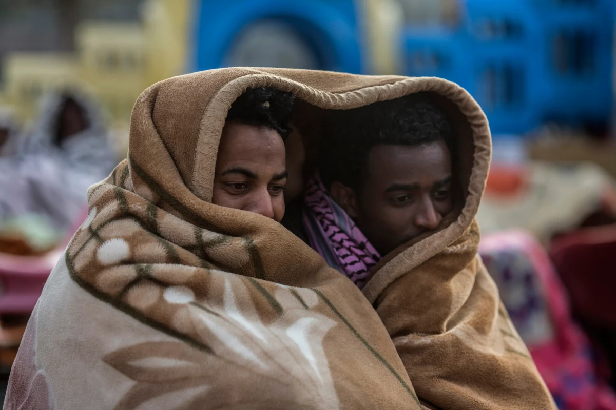 Ewakuacja nie wchodzi w grę - mówi w rozmowie z dziennikarzem RMF FM o. Benedykt Pączka z misji w Republice Środkowej Afryki. Ministerstwo Spraw Zagranicznych poinformowało dziś, że nikt z polskich obywateli, przebywających w tym kraju, nie zgodził się na ewakuację. „To jest bestialskie rozwiązanie - zostawiać tych ludzi, którzy są tutaj na miejscu, bo my Europejczycy musimy się ewakuować” - powiedział nam o. Pączka.