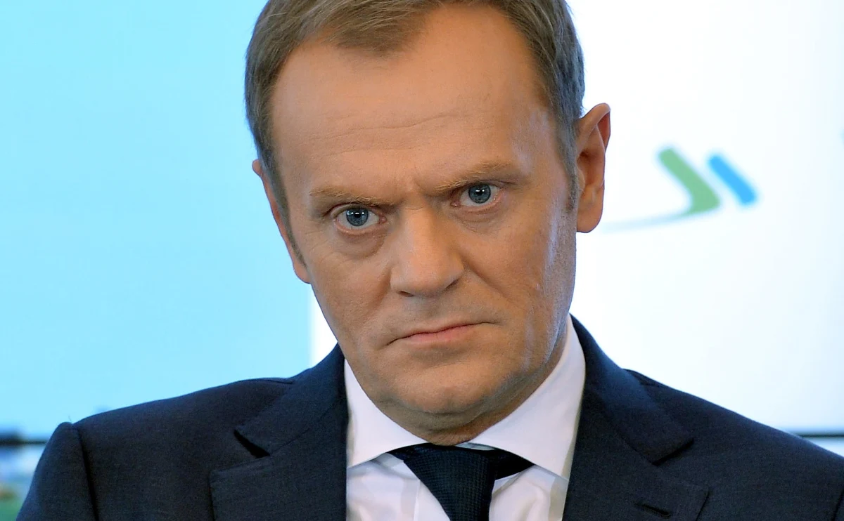 "Odmawiam udziału w takiej konwencji" - tak premier odpowiada na pytanie naszego dziennikarza Tomasza Skorego, który zapytał Donalda Tuska, czy sprawa pedofila mordercy Mariusza Trynkiewicza nie okazała się fiaskiem. Pytany o termin opublikowania tzw. ustawy o bestiach szef rządu powtórzył, że urzędnicy jego kancelarii nie mają sobie nic do zarzucenia. 